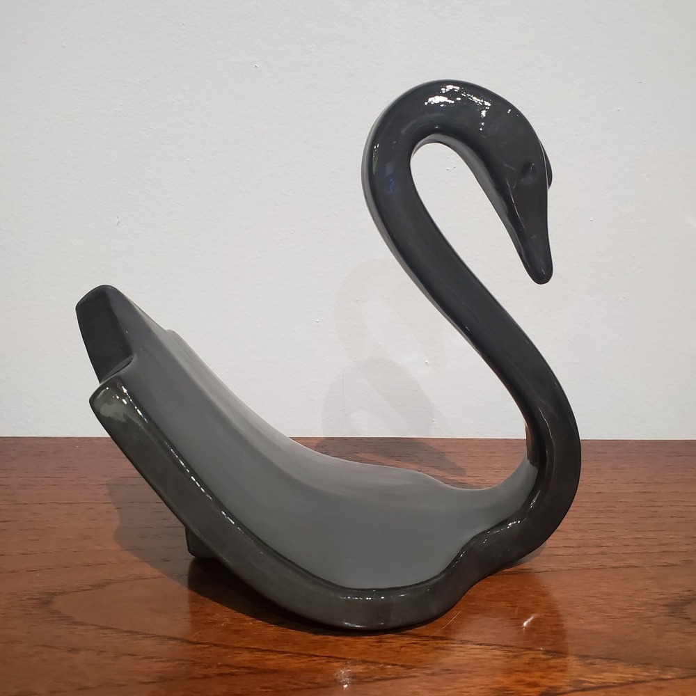 Retro-style ceramic‎ swan towel holder dark gray / 80s / bathroom accessories
